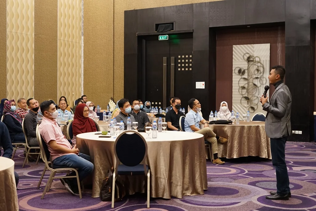 HOME | M. Aqil Baihaqi