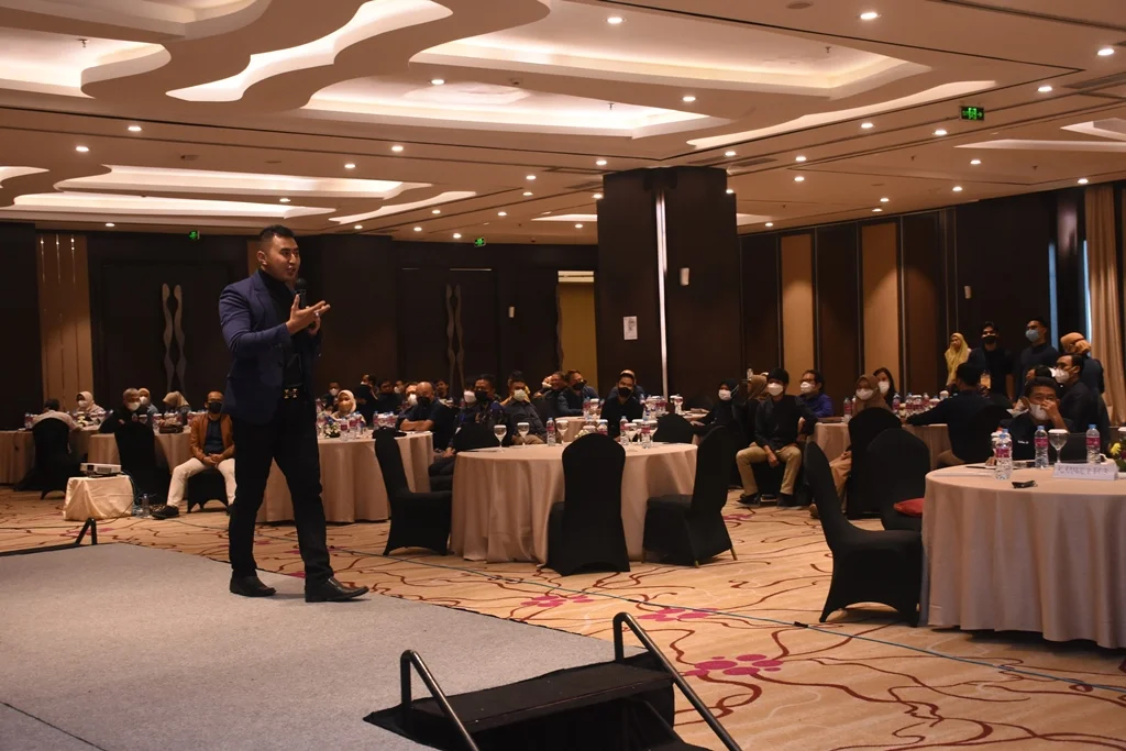 HOME | M. Aqil Baihaqi